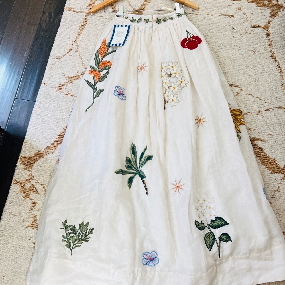 Agua by Agua Bendita TANGELO WILD MAXI SKIRT

Embroidered Appliqués - Picture 4 of 13